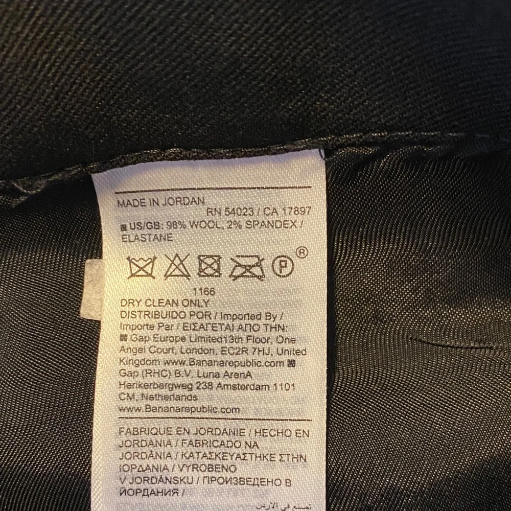 Banana Republic Classic Black Trousers - Picture 3 of 3